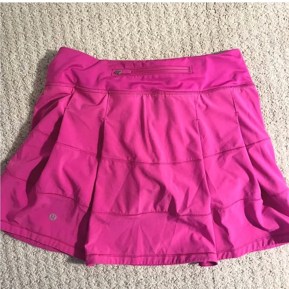 lululemon athletica Mini Skirt in Sonic Pink